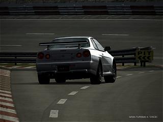 ���� �������饤�� GT-R M-spec Nur 2002